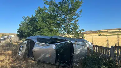 Bilecik'te otomobil devrildi: 5 yaralı!