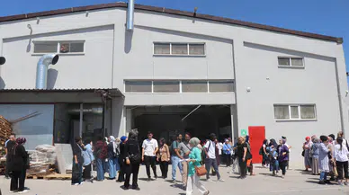 Bursa'da deprem sonrası fabrika tavanı çöktü! 3 kişi yaralandı