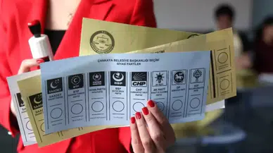 Türkiye'deki siyasi partilere güven azalıyor!