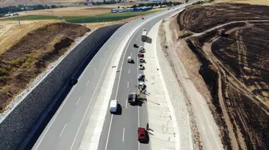 Çorum'da anız yangını kazaya neden oldu