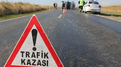 Gaziantep'te işçi servisi ile tır çarpıştı