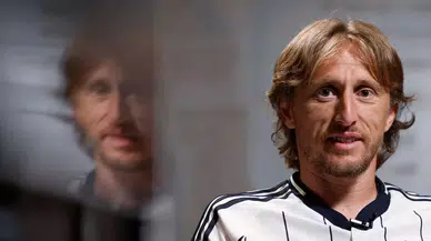 Luka Modric, Serie A devi AC Milan'a imza attı