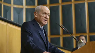 MHP lideri Bahçeli'den Özgür Özel'e: Hayırdır darbe mi düşünüyorsun?