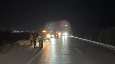 Adana'da zincirleme kaza! 3 otomobil birbirine girdi: 2 yaralı