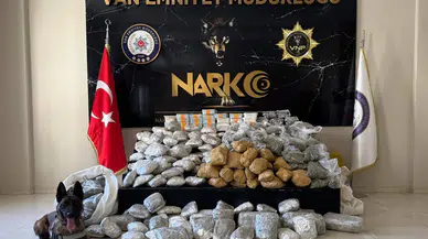 Van Gürpınar’da dev operasyon: Yün çuvallardan 122 kilo uyuşturucu çıktı