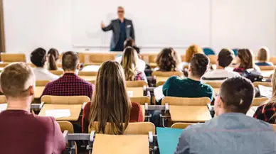 Üniversite ücretleri öğrencilerin cebini zorluyor