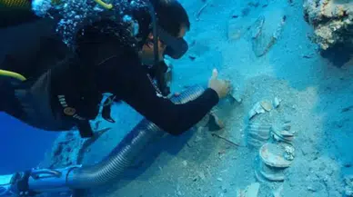 Antalya açıklarında 2 bin yıllık batık: Seramik hazinesi gün yüzüne çıkarıldı