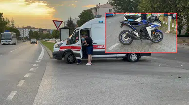 Edirne'de feci kaza: Motosiklet ile otomobil çarpıştı! 3 kişi yaralandı