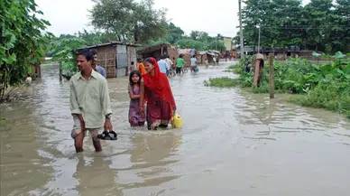 Nepal-Çin sınırında sel: 1 kişi hayatını kaybetti, 28 kişi kayıp