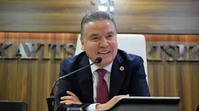 Muhittin Böcek kimdir?