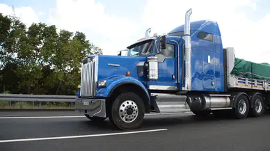 ABD’den yabancı kamyonculara vize engeli