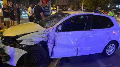 Edirne’de feci kaza! Otomobil ile kamyonet çarpıştı: 3 kişi yaralandı