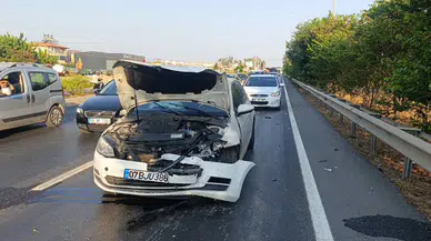Antalya'da zincirleme kaza! 3 araç birbirine girdi