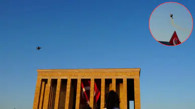 SOLOTÜRK'ten Anıtkabir semalarında nefes kesen 30 Ağustos gösterisi