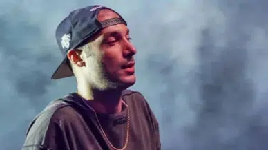 Sansar Salvo'nun annesi kimdir?