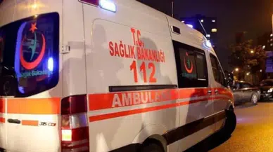 İzmir'de otomobil ile çarpışan motosiklet sürücüsü öldü