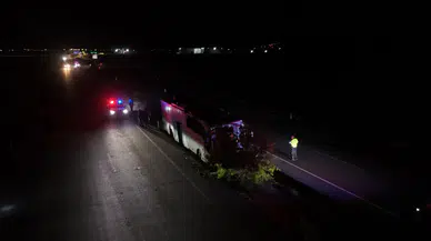 Kayseri'de korkunç kaza! Yolcu otobüsü refüje çıktı: 1 ölü, 13 yaralı!