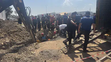 Kahramanmaraş'ta göçük: İş makinesi operatörü altında kaldı