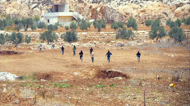 BBC, Batı Şeria'da İsrailli işgalci Filistin çiftliğine saldırısına tanık oldu!