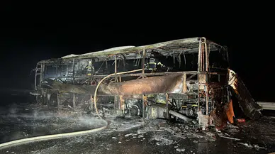 Yolcu otobüsü alev alev yandı!