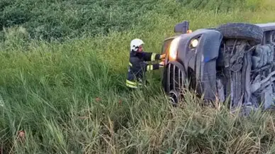 Diyarbakır'da feci kaza: Tur minibüsü devrildi, yaralılar var!