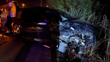 Sakarya'da iki otomobil çarpıştı: 1'i ağır 8 yaralı