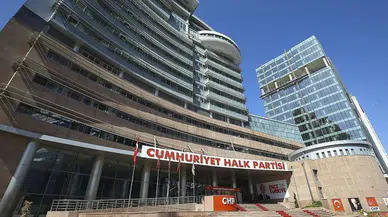 CHP, İBB soruşturmalarına ilişkin HSK'ya başvuruda bulundu