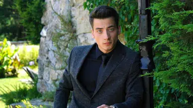 Atakan Özkaya kimdir?