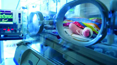 Doktor, yeni doğan bebeği satın aldı!