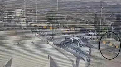 Hatay'da feci kaza! Motosikletin çarptığı yaya metrelerce havaya savruldu
