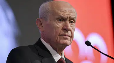 Bahçeli’den AK Parti’ye anlam yüklü çiçek hediyesi