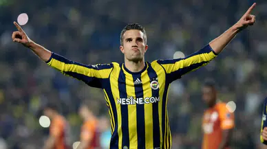 Robin van Persie kimdir, Fenerbahçe'de ne zaman oynadı?