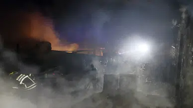 Çorum'da mandırada yangın: 100'den fazla kuzu telef oldu!