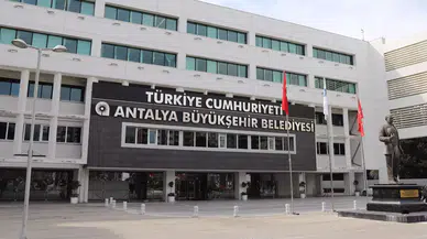 Böcek ailesi Antalya Büyükşehir Belediyesi’ni soydu!