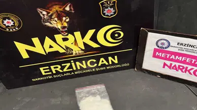 Polis durdurdu, üzerinden metamfetamin çıktı!