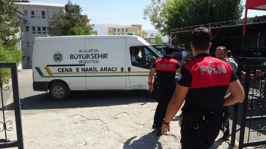 Malatya'da iş makinesinin altında kalan operatör hayatını kaybetti!