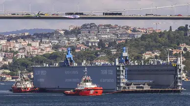 İstanbul Boğazı'nda gemi trafiği çift yönlü askıya alındı