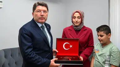 Bakan Tunç, şehit polis memuru Furkan Çelik'in ailesini ziyaret etti