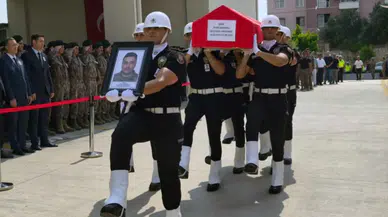 Mersin'de şehit olan polis memuru Mustafa Karapınar defnedildi
