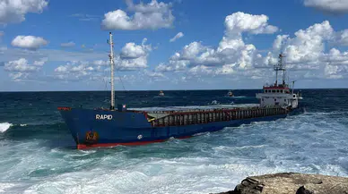 Kocaeli'de kuru yük gemisi karaya vurdu!