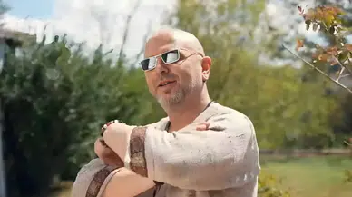 Yemekteyiz Özgür Turna kimdir?