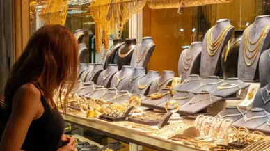 Altın fiyatlarında sert düşüş! 17 Eylül güncel altın fiyatları: Gram, çeyrek, yarım altın kaç TL oldu?