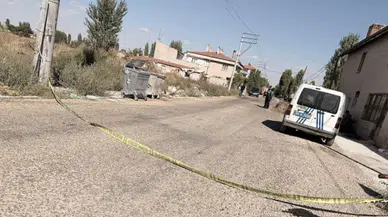 Yaşlı adam yanan otların arasında can verdi