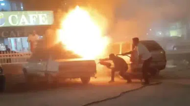 Şanlıurfa'da park halindeki otomobilde yangın çıktı