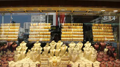 10 Eylül altın fiyatları: Gram, çeyrek, yarım altın kaç TL oldu?