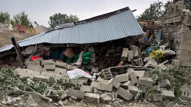 Ağrı’da şiddetli fırtına: Tezeren Köyü’nde büyük hasar