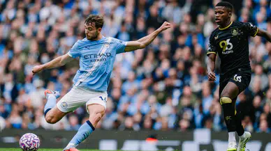 Manchester City, Burnley karşısında 3 puanı 5 golle aldı