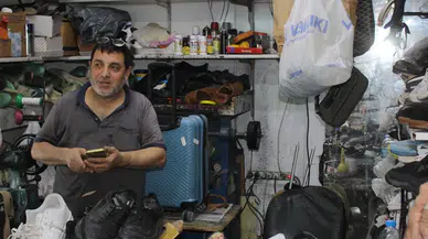 Samsun’da 40 yıllık tamir ustası okul sezonuyla yoğunluk yaşıyor