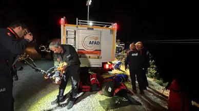 Sivas'ta otomobil uçuruma yuvarlandı: 4 ölü