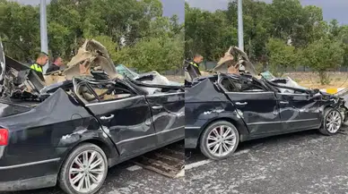 Ağrı'da feci kaza! Koyun yüklü tır otomobile çarptı